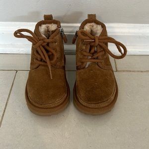 UGG® Neumel II Chukka Boot - Toddler / Little Kid - Chestnut